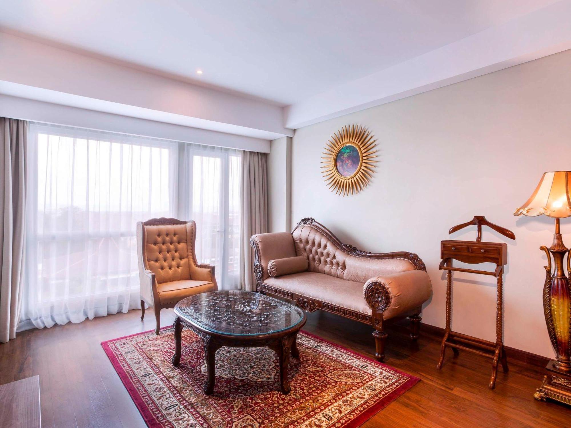 Grand Mercure Yogyakarta Adi Sucipto Pakualaman Dış mekan fotoğraf